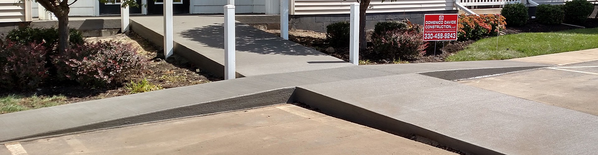 handicap_ramp_at_commercial_building